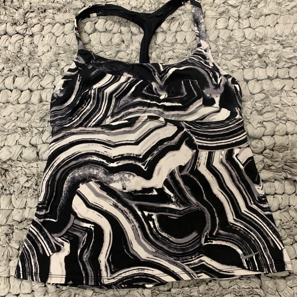 Excellent condition Nike Swim top size medium